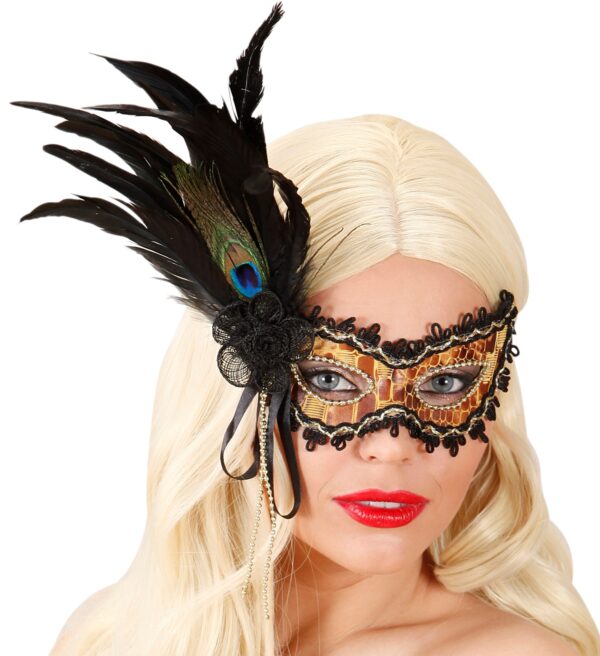 Maschera domino tartaruga con decorazioni e piume